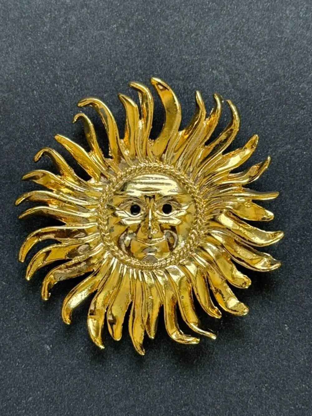 VINTAGE Gilt Celestial Sun Face Black Rhinestone Eyes Brooch